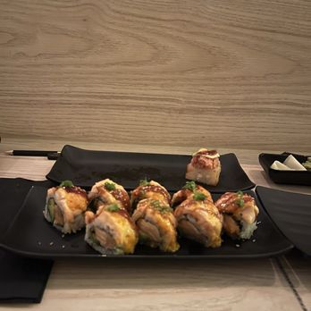 Azai Hand Roll - Baked Salmon Roll - Sushi Bars Near Me - Los Angeles, California Azai Hand Roll - Baked Salmon Roll - Sushi Bars Near Me - Los Angeles, California