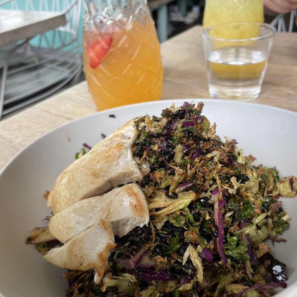 Summer Veggie Bowl (Vegan GF) with chicken added, NEW Mango Green Tea Refresher