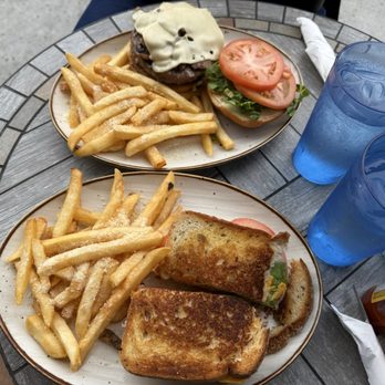 Connie's - Tuna Melt and Mushroom Burger. - Cafes Near Me - Vista, California Connie's - Tuna Melt and Mushroom Burger. - Cafes Near Me - Vista, California