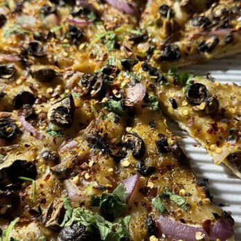 2 For 1 Pizza House - Vegan Masala Curry - Pizza Near Me - Fresno, California 2 For 1 Pizza House - Vegan Masala Curry - Pizza Near Me - Fresno, California
