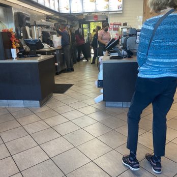 Chick-fil-A - Countless employees but somehow never on time - Fast Food Near Me - Colonial Heights, Virginia