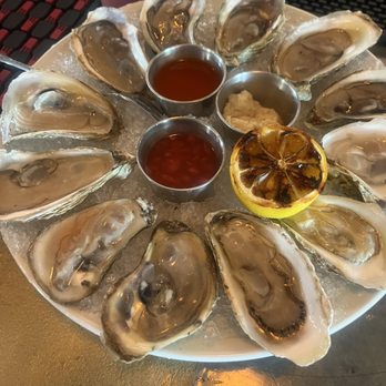The Governess Bar & Restaurant - Oysters - Seafood Near Me - Poughkeepsie, New York