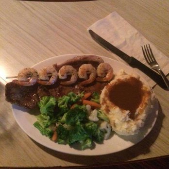 The Wagon Wheel - steak and shrimp with homemade potatoes and gravy !  can't forget your sides! - American Near Me - Ringtown, Pennsylvania