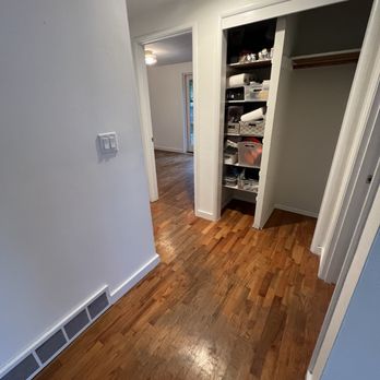 Aaron's Hardwood Floor Services - Before - hallway - Flooring Near Me Aaron's Hardwood Floor Services - Before - hallway - Flooring Near Me