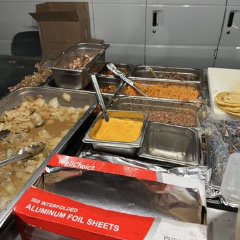 Tacos El May - toppings, fillings - Street Vendors Near Me - Westminster, California