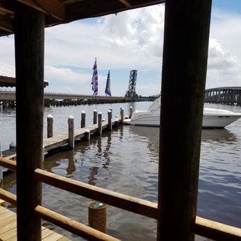 Middendorf's - Manchac - Seafood Near Me - Akers, Louisiana