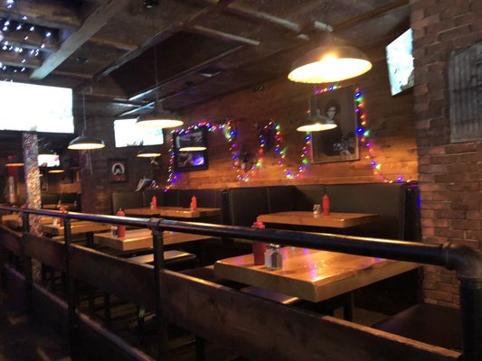 El Furniture Warehouse - Montreal by null