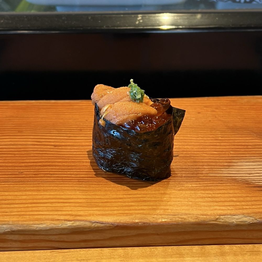Uni + ikura