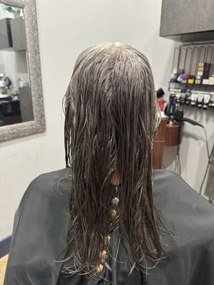 Something Unique Hair Studio by null