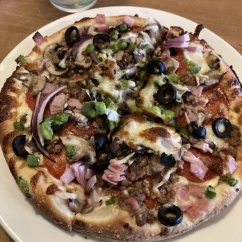 Pembroke Pizza - Supreme Pizza personal sized. - Pizza Near Me - Virginia Beach, Virginia Pembroke Pizza - Supreme Pizza personal sized. - Pizza Near Me - Virginia Beach, Virginia
