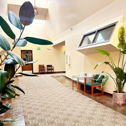 Mio Zen Massage and SPA - Miozen Store Hallway