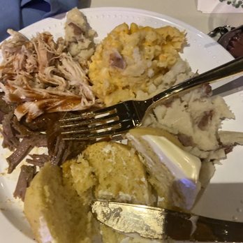 Firehouse BBQ - Shredded chicken, brisket, Mac & cheese, mash potatoes, muffin - Caterers Near Me - Lansing, Michigan Firehouse BBQ - Shredded chicken, brisket, Mac & cheese, mash potatoes, muffin - Caterers Near Me - Lansing, Michigan