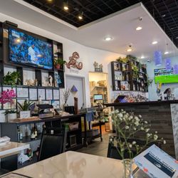 Ocean Paradise Restaurant & Bar - Interior