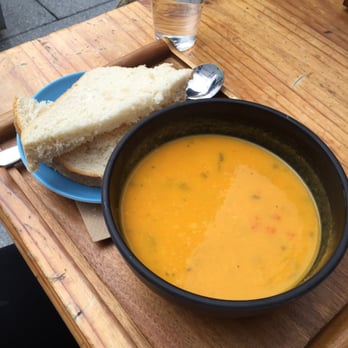 Central Street Café - Soup - Cafes Near Me - London, XGL