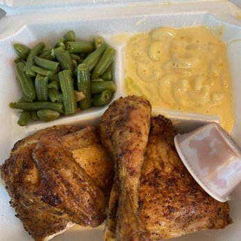 It's All Good BBQ - Chicken plate with 2 sides: green beans and Mac & cheese. - Barbeque Near Me - Spicewood, Texas It's All Good BBQ - Chicken plate with 2 sides: green beans and Mac & cheese. - Barbeque Near Me - Spicewood, Texas