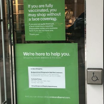 Crate & Barrel - Signs for masking policy - Furniture Stores Near Me - Chicago, Illinois