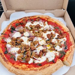 Pizzaiolo's - Hubby's BYO pizza