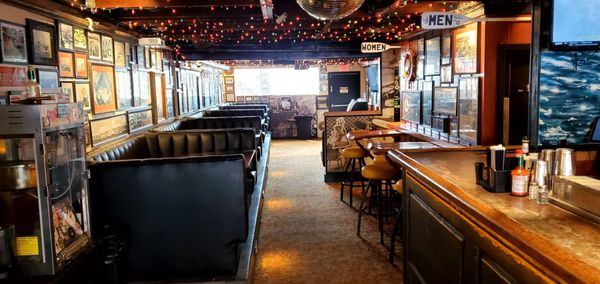 Waterfront Bar & Grill by null