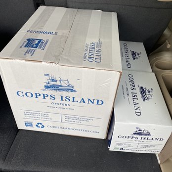 Copps Island Oysters - Left with lots of goodies - Seafood Markets Near Me - Norwalk, Connecticut