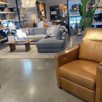 west elm - Furniture Stores Near Me - Solana Beach, California