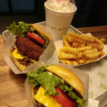 Shake Shack Glendale - This is a $27 meal. - Burgers Near Me - Glendale, California Shake Shack Glendale - This is a $27 meal. - Burgers Near Me - Glendale, California