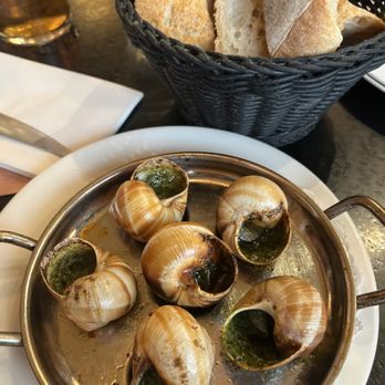 Les Antiquaires - Bistros Near Me - Paris, 75 Les Antiquaires - Bistros Near Me - Paris, 75