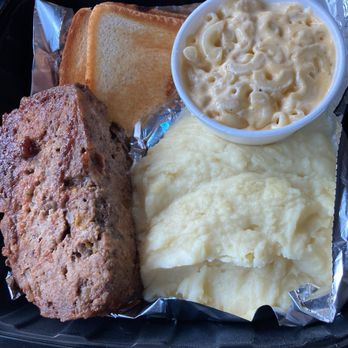 6 Klicks Cafe - Meatloaf, mashed potatoes, mac & cheese, and toast - Cafes Near Me - Helotes, Texas 6 Klicks Cafe - Meatloaf, mashed potatoes, mac & cheese, and toast - Cafes Near Me - Helotes, Texas
