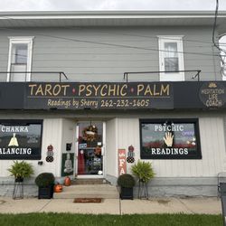 PSYCHIC SHERRYWI
LOCATION Oconomowoc wi
