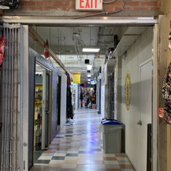 Crossroads Market