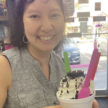Meyer'S Ice Cream - Oreo sundae - Ice Cream & Frozen Yogurt Near Me - Surfside Beach, South Carolina Meyer'S Ice Cream - Oreo sundae - Ice Cream & Frozen Yogurt Near Me - Surfside Beach, South Carolina