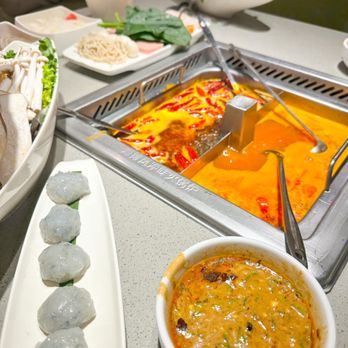 Haidilao Hot Pot - Chinese Near Me - Toronto, Ontario Haidilao Hot Pot - Chinese Near Me - Toronto, Ontario