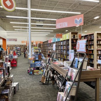 2nd & Charles - Used Bookstore Near Me - Hixson, Tennessee