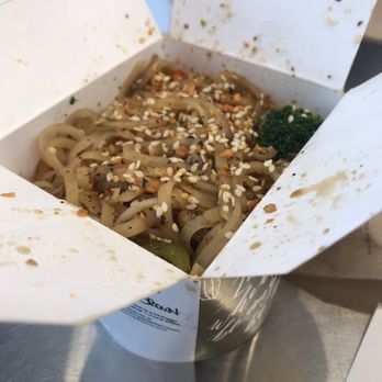 honeygrow - CYO Stir-Fry with Rice Noodles, Sweet Soy Five Spice Sauce, Ground Turkey, Broccoli, Peppers, Snow Peas, Fried Shallots, and MG spice - Salad Near Me - Philadelphia, Pennsylvania
