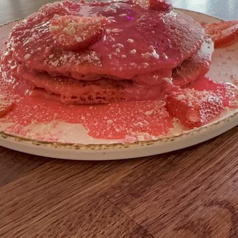 Madres Brunch - Breakfast & Brunch Near Me - Long Beach, California