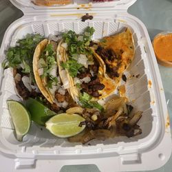 Pepe's Mexican Restaurant - Al Pastor Tacos