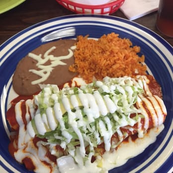 La Poblanita - Chicken enchiladas with red sauce. They offer 4 different sauces. Amazing!! - Mexican Near Me - Eau Claire, Wisconsin La Poblanita - Chicken enchiladas with red sauce. They offer 4 different sauces. Amazing!! - Mexican Near Me - Eau Claire, Wisconsin