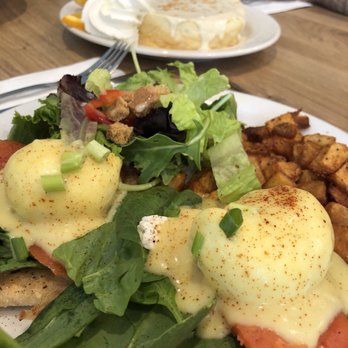 Aloha Kitchen - Breakfast & Brunch Near Me - Honolulu, Hawaii