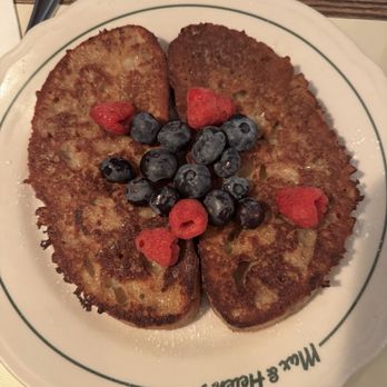 Max & Helen’s - French toast - Delis Near Me - Los Angeles, California