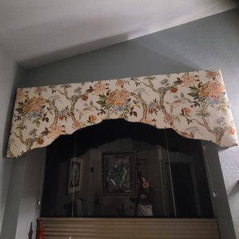 Sew by Design - Master bathroom cornice - Home Decor Near Me - Fountain Hills, Arizona Sew by Design - Master bathroom cornice - Home Decor Near Me - Fountain Hills, Arizona