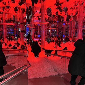 BallieBallerson - Main ball pit entrance - Cocktail Bars Near Me - Shoreditch, XGL