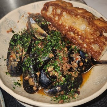 Pa’La Downtown - Mussels- Iberica chorizo & tomato & crustacean dashi & grilled sourdough - Mediterranean Near Me - Phoenix, Arizona Pa’La Downtown - Mussels- Iberica chorizo & tomato & crustacean dashi & grilled sourdough - Mediterranean Near Me - Phoenix, Arizona