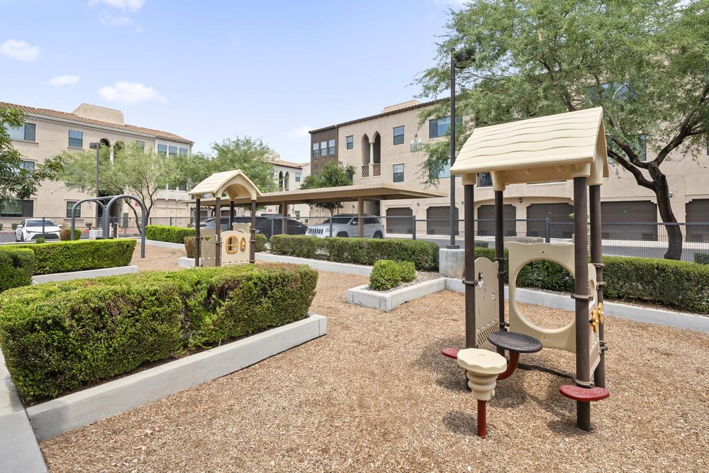 Camden Foothills Apartments - property management company in Scottsdale, AZ