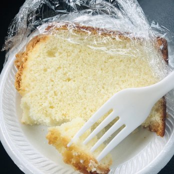 Mo Better Chicken - DELICIOUS POUND CAKE - Chicken Shop Near Me - Decatur, Georgia