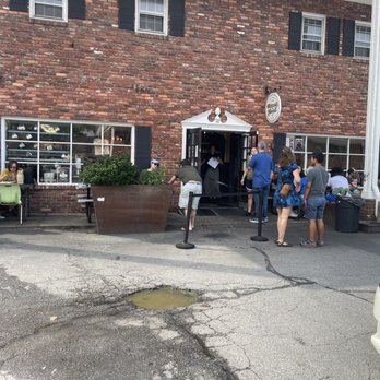 Biscuit Head - Outside view - Cafes Near Me - Asheville, North Carolina