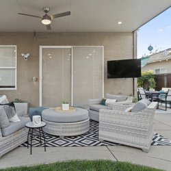 Outdoor Space Designs - Modern Outdoor Living Space