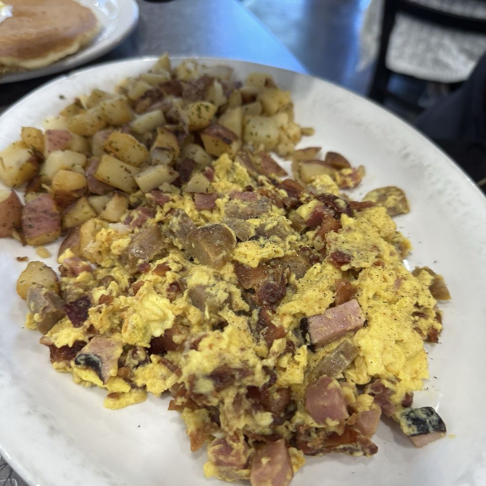 Biscuits Cafe - Meat lovers - Breakfast & Brunch Near Me - Peoria, Arizona