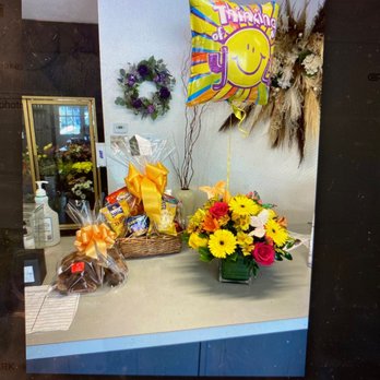 Lakeview Florists - Beautiful floral and gift arrangement. - Florists Near Me - Valhalla, New York
