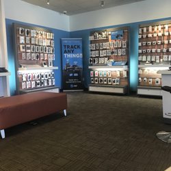 AT&T Store - Accessories