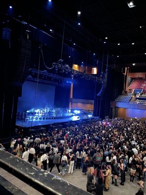 Bill Graham Civic Auditorium by null