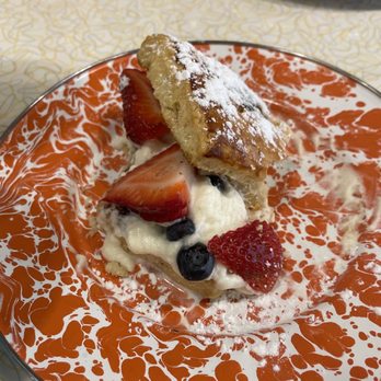 Splitshift - Berry Short Biscuit - Breakfast & Brunch Near Me - York, Pennsylvania Splitshift - Berry Short Biscuit - Breakfast & Brunch Near Me - York, Pennsylvania